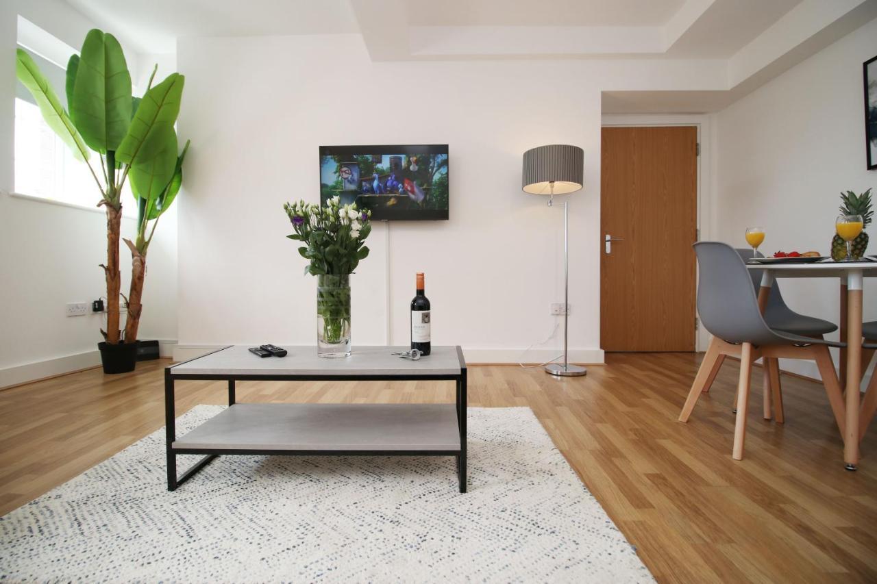 St Thomas Loft Views By Ssw - 2Br, Parking, Sleeps 4, Easy Access To City Centre, Marina, Beach And M4 Swansea Exteriér fotografie