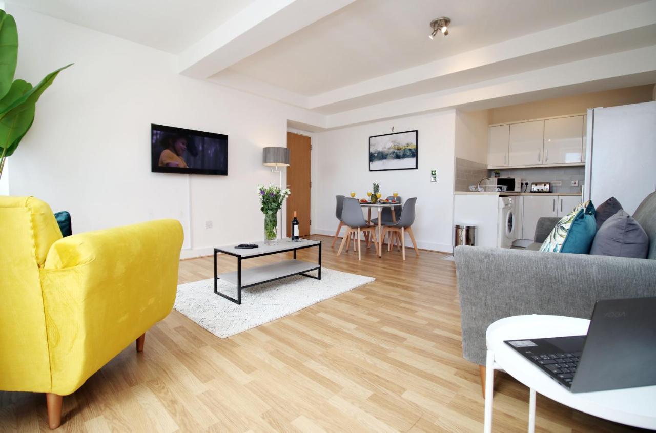 St Thomas Loft Views By Ssw - 2Br, Parking, Sleeps 4, Easy Access To City Centre, Marina, Beach And M4 Swansea Exteriér fotografie