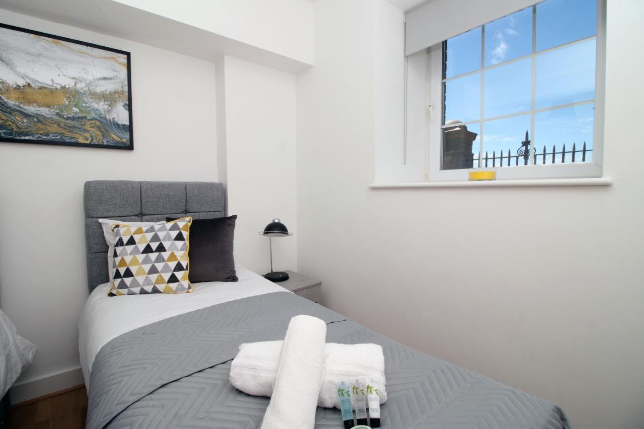 St Thomas Loft Views By Ssw - 2Br, Parking, Sleeps 4, Easy Access To City Centre, Marina, Beach And M4 Swansea Exteriér fotografie