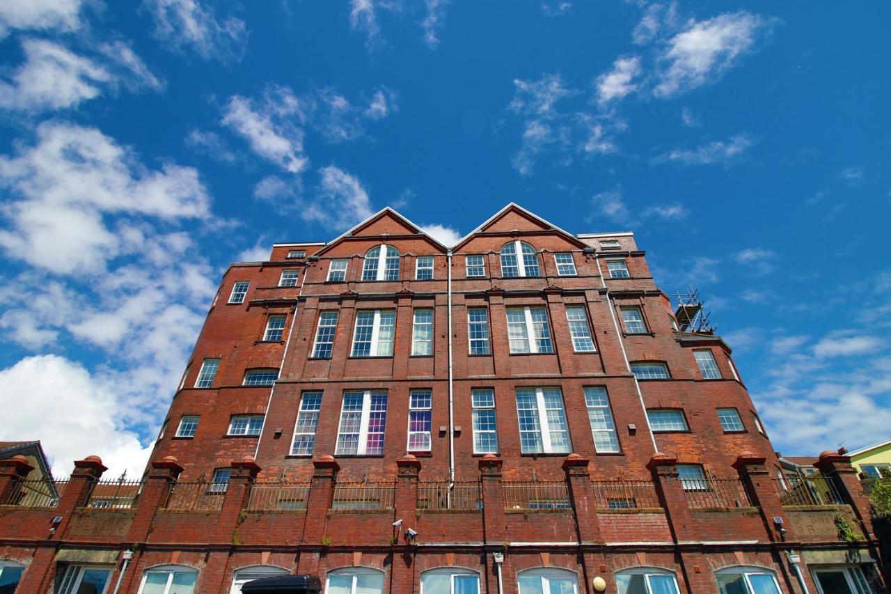 St Thomas Loft Views By Ssw - 2Br, Parking, Sleeps 4, Easy Access To City Centre, Marina, Beach And M4 Swansea Exteriér fotografie